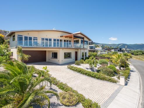 24 Zeehaen Place, Britannia Heights