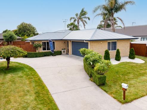 6 Blairgowrie Place, Rototuna North