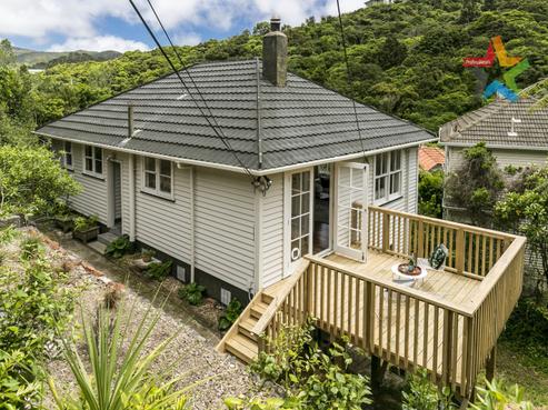 16 Victory Avenue, Karori