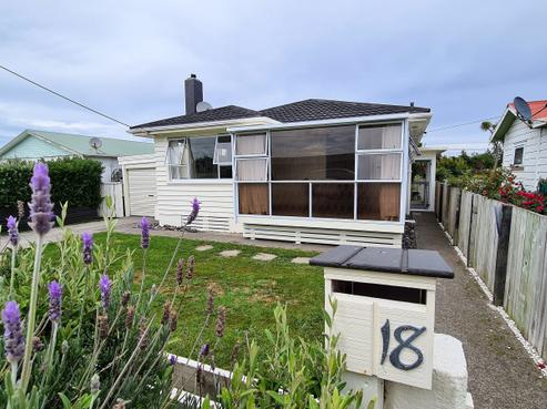 18 Gisborne Terrace, Opunake