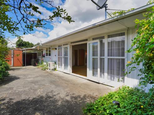 3 Arawhata Road, Paraparaumu