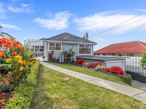 30 Hayr Road, Three Kings