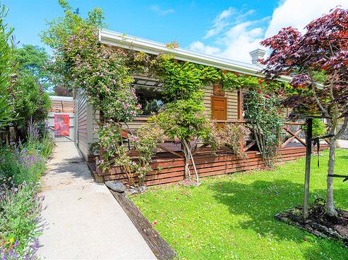 21 Hall Road, Sawyers Bay