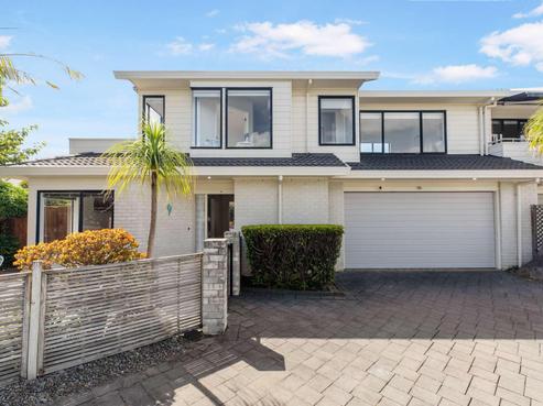 1/18 Gillard Place, Eastern Beach