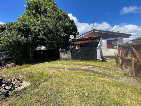 2/20 Burundi Avenue, Clendon Park