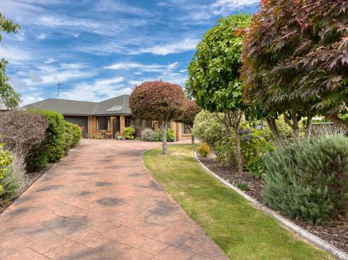 30 Cranbrook Grove, Waikanae