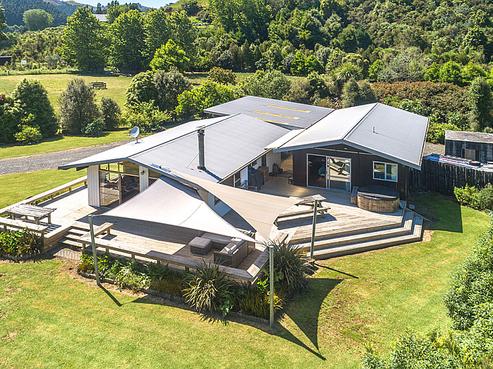 17 Parakiwai Quarry Road, Whangamata
