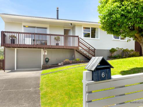6 Rangitiki Crescent, Lynfield