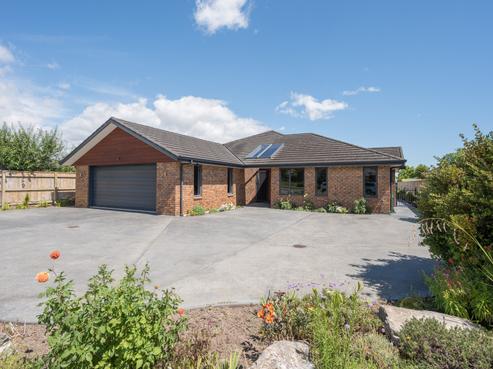 17 Daelyn Drive, Richmond