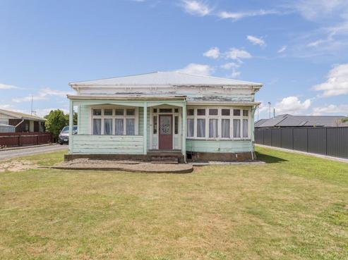 39 Mcphee Street, Dannevirke