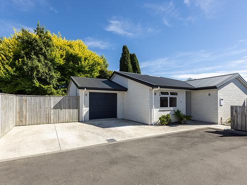 4C Read Crescent, Clive