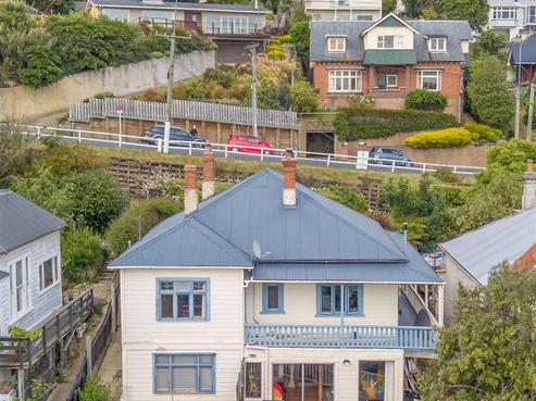 51 Easther Crescent, Kew