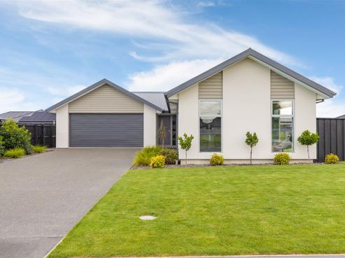 12 Fearne Drive, Woodend