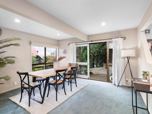 24 Evergreen Place, Fernhill/Sunshine Bay