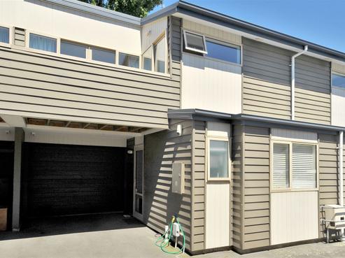 16/9 Cameron Street, Sydenham