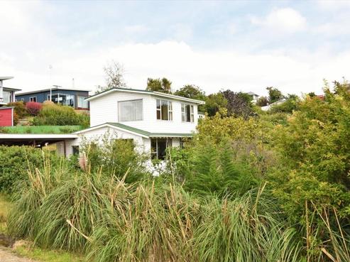 76 Stornoway Street, Karitane
