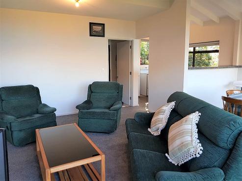 15B Cameron Place, Fernhill/Sunshine Bay