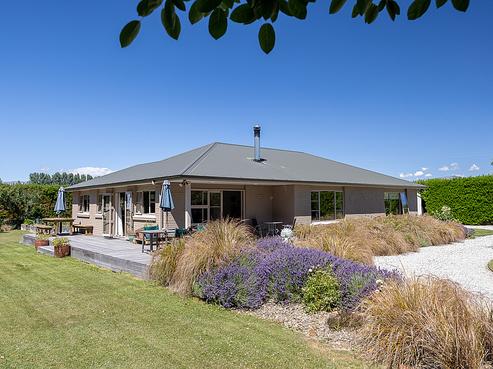 37 Domain Road, Hawea Flat