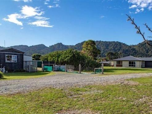 58 Domett Esplanade, Cobden