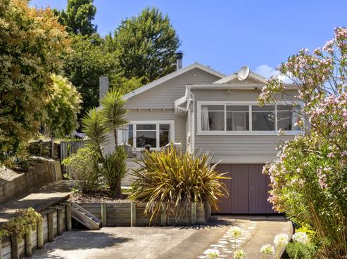 65 Russell Street, Stepneyville