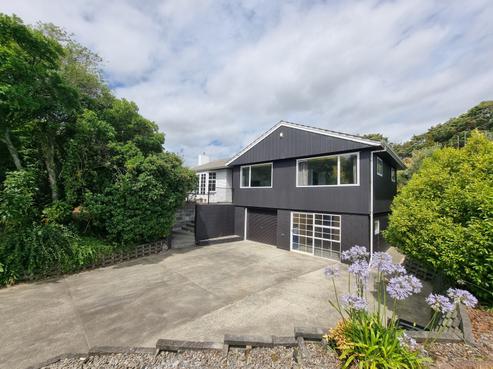 36 Pinedale Parade, Milson
