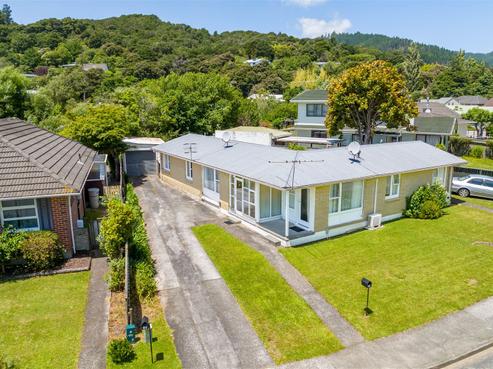 7B Deller Grove, Silverstream
