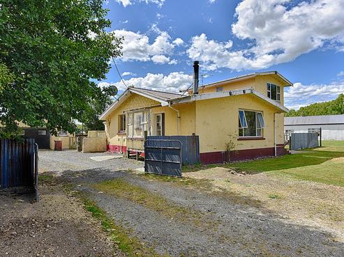 27 Burton Road, Mataura