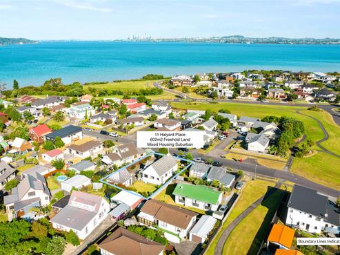 11 Halyard Place, Te Atatu Peninsula
