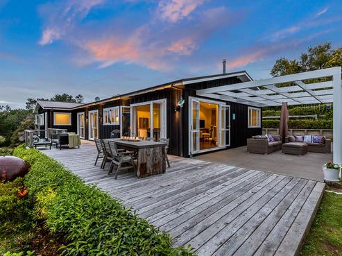 373 Paremoremo Road, Paremoremo