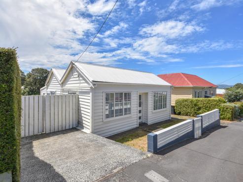 32 Meadow Street, Mornington