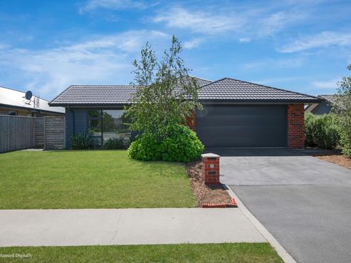 37 Faringdon Boulevard, Rolleston