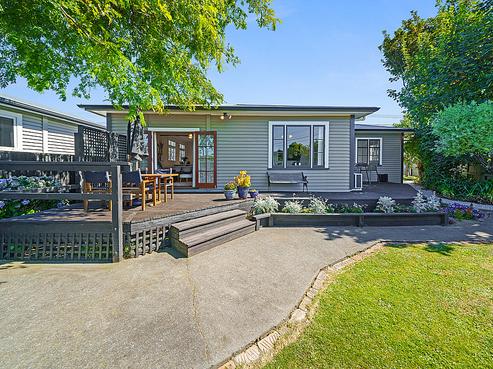 116 Kings Crescent, Central Hutt