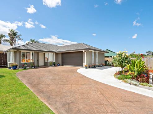 36 Bellville Drive, Clendon Park