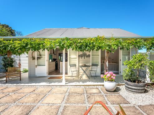 21 Matai Road, Oneroa