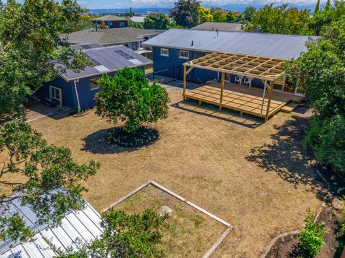 22 Shelley Crescent, Stoke