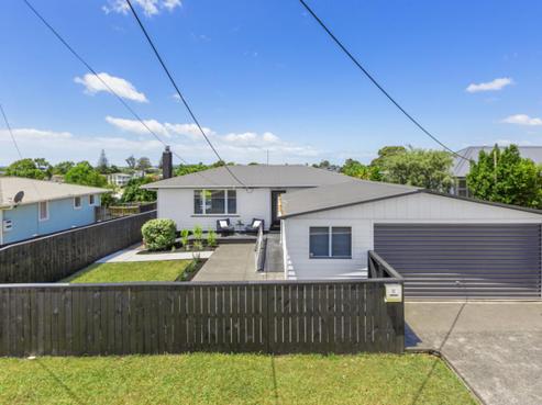 32 Neil Avenue, Te Atatu Peninsula