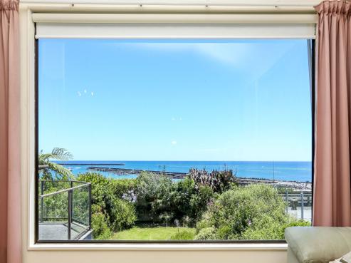 10 Roy Terrace, Moturoa