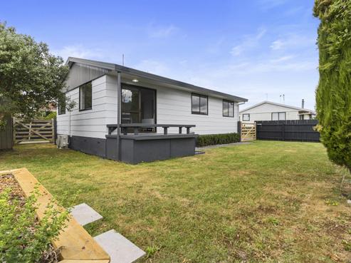 100F Tawa Street, Melville