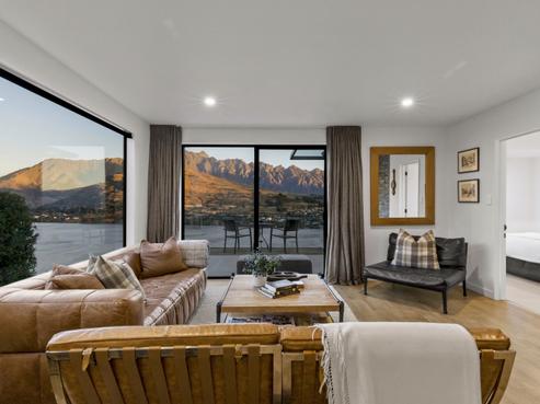 5 Sunrise Lane, Queenstown Central