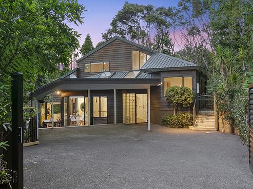 204 Godley Road, Titirangi