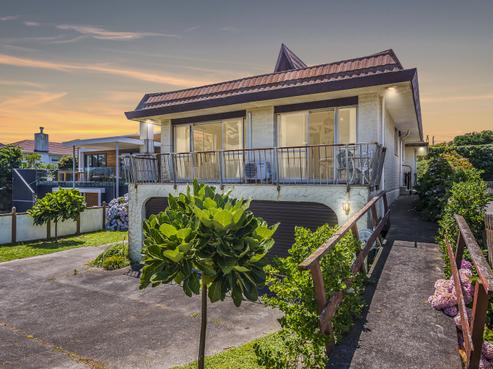 80A Marine Parade, Paraparaumu Beach