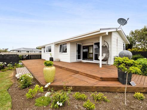 8 Hughson Place, Opunake