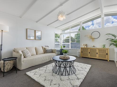 65 Fairclough Road, Beach Haven