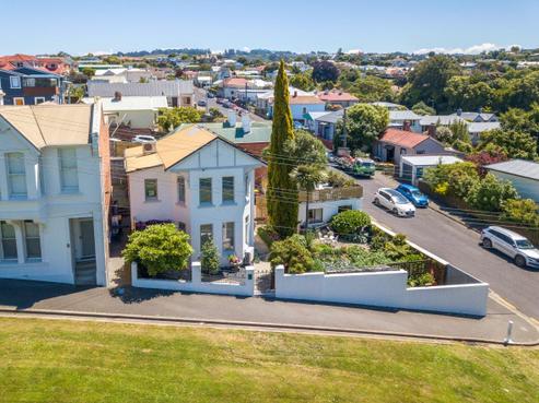 20 Parkhill Avenue, Mornington