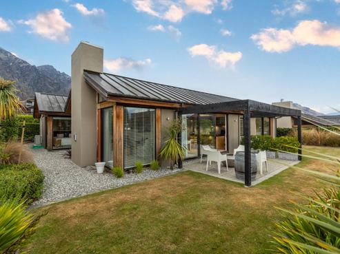 6 Glengarry Court, Jacks Point