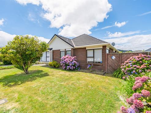 2/60 Garden Road, Avalon