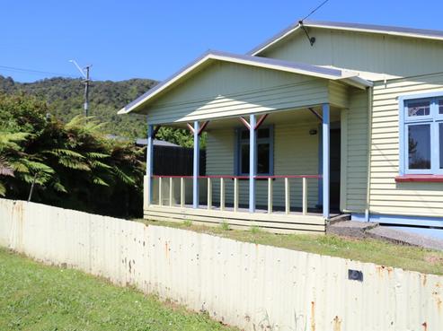 19 Newcastle Street, Cobden