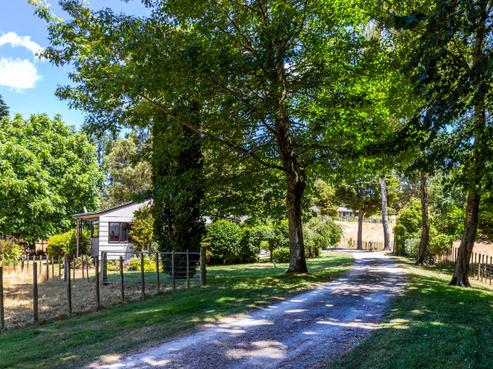 105 Oruanui Road, Wairakei and Surrounds