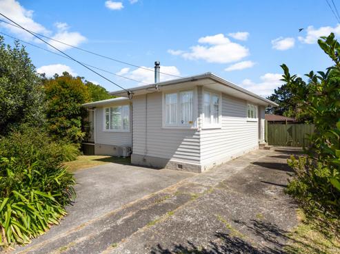 9 Quiet Street, Te Atatu South