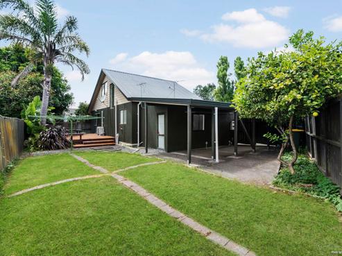 110B Mcleod Road, Te Atatu South